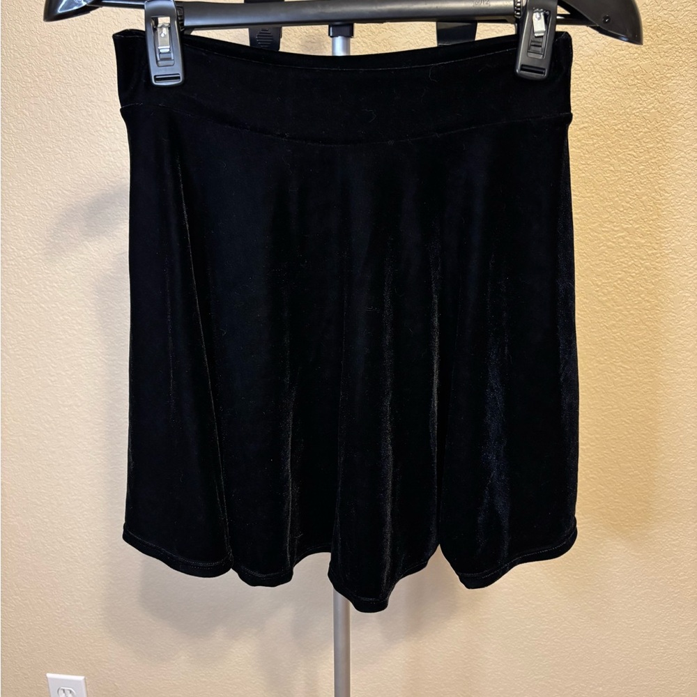 Spirit Y2K Black Velour Mini Skirt Flowy Stretch Skater M